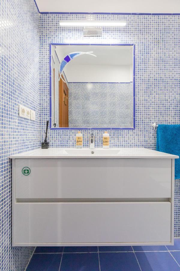 Apartament Ronda Street In The Heart Of Old Town Bilbao Zewnętrze zdjęcie